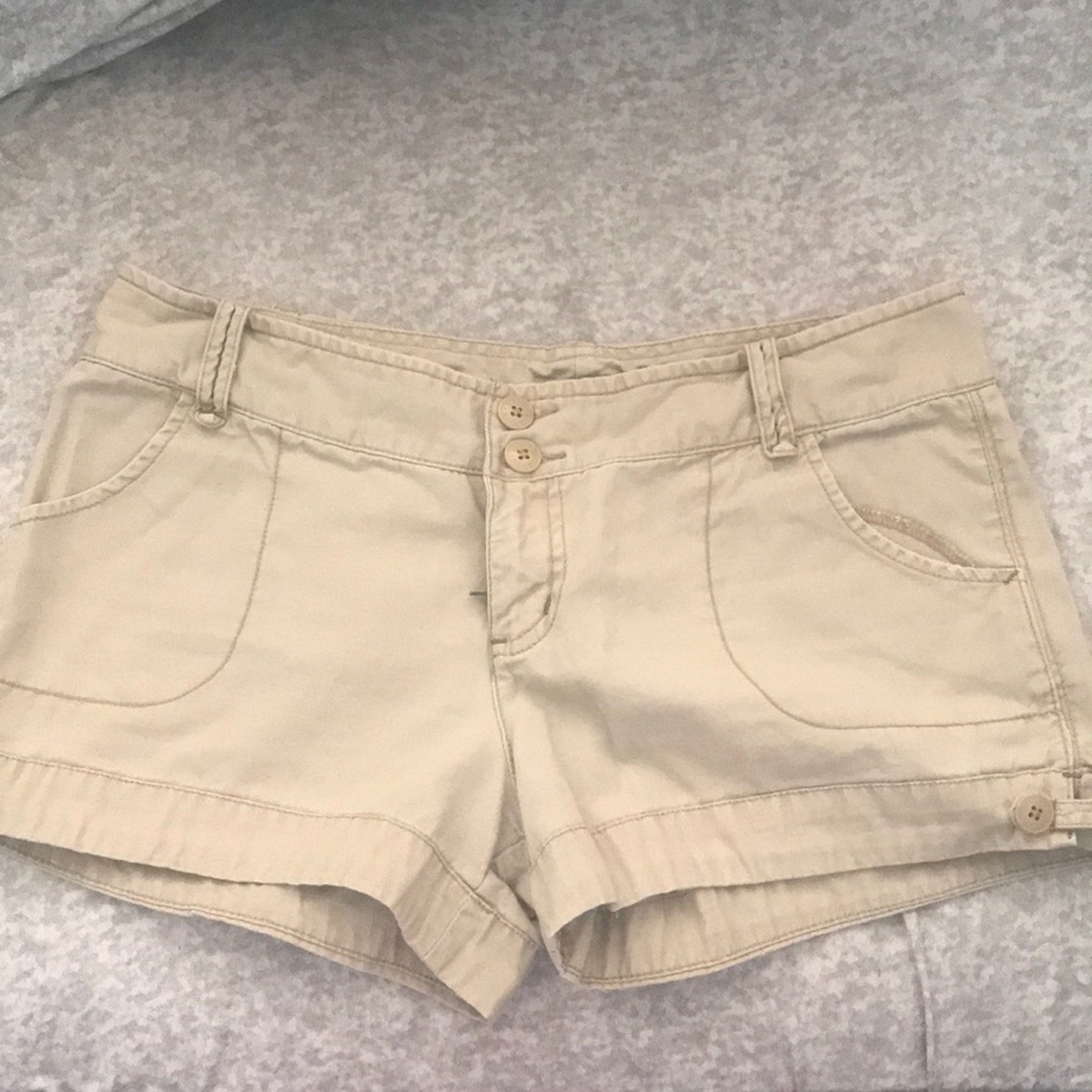 Target Mossimo khaki shorts Size 9